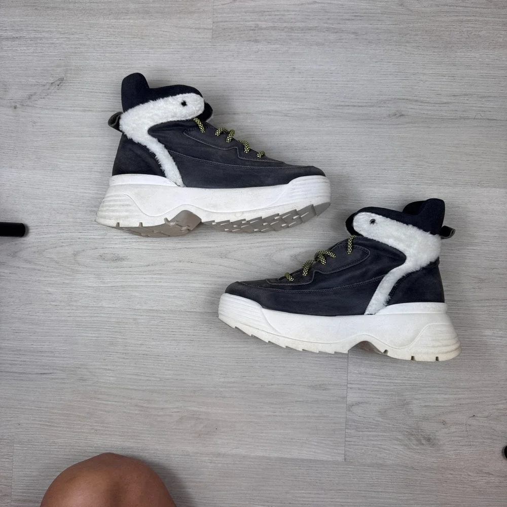 Free People Luca Sneaker Boot Hikers Suede Faux Fur Rubber Grey White Size 39